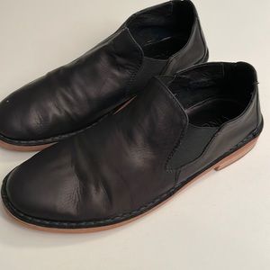 VINCE Leather Designer Shoes Flats Black, Size 6.5